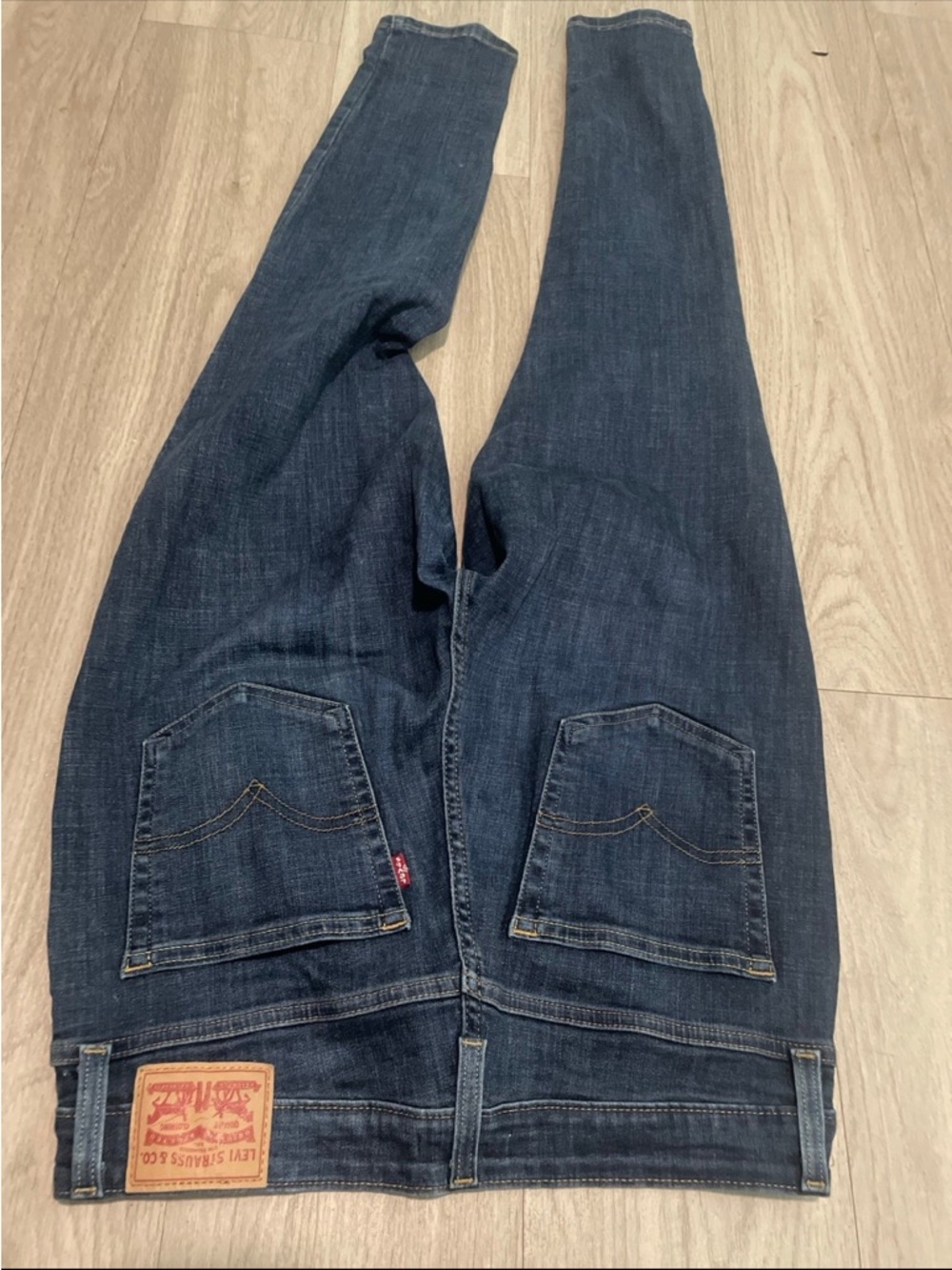 Levi's Women's Straight Leg Jeans - Dark Blue Denim - Picture 3 of 3